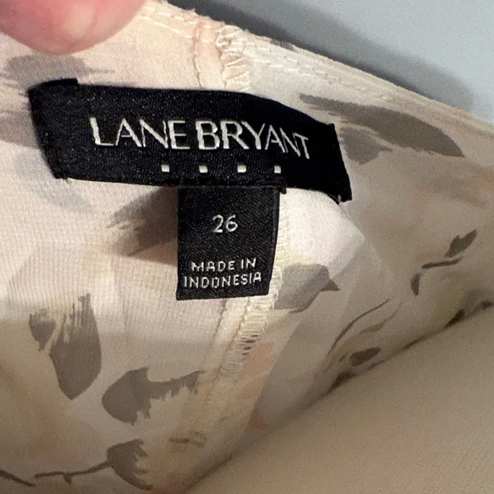 Lane Bryant Cream Floral Layered Chiffon Camisole Top - Picture 2 of 7